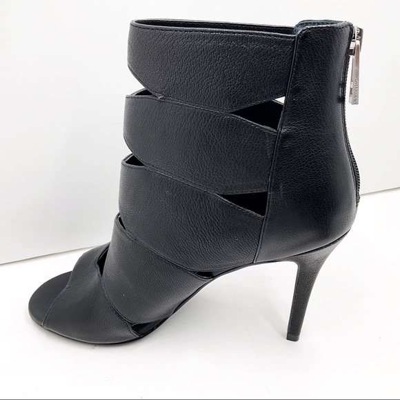 🆕{Charles by Charles David} Leather Gladiator Stiletto’s - Picture 4 of 16